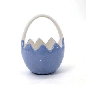 NWT Target Bullseye Playground Easter Blue & White Cracked Egg Ceramic Basket